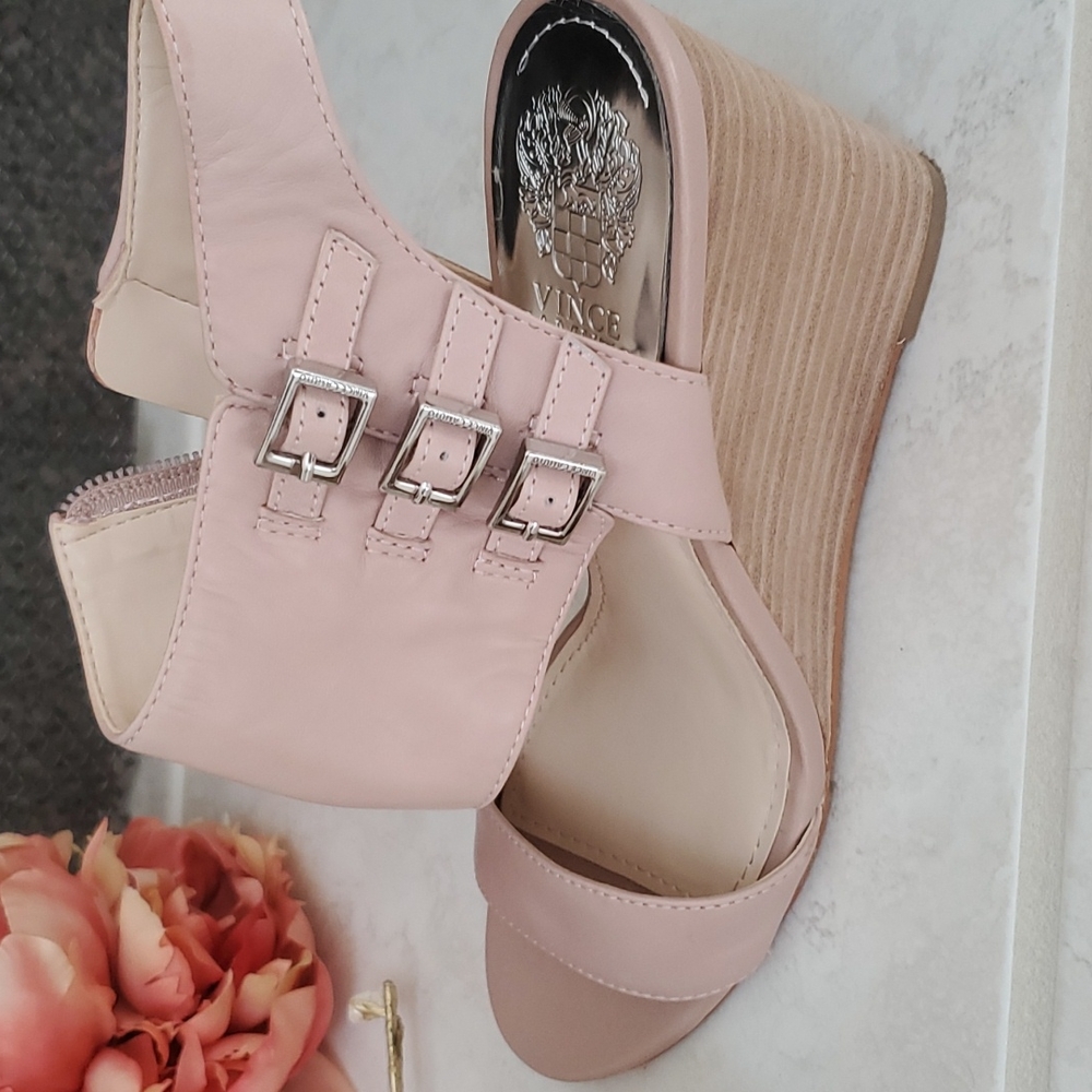 💋 VINCE CAMUTO Blush Wedge Buckle Sandals 💋 - Picture 11 of 14
